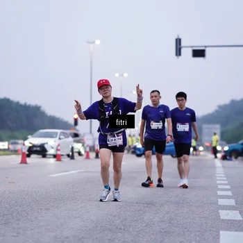 Runner Photo 7454060