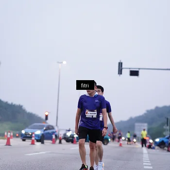 Runner Photo 7454078