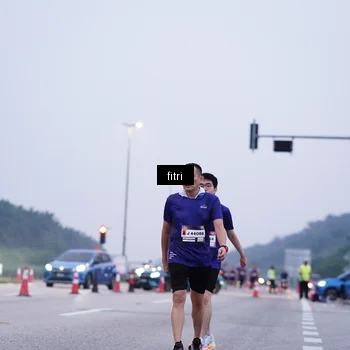 Runner Photo 7454079