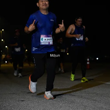 Runner Photo 7454087