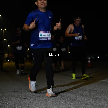Runner Photo 7454090