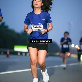Runner Photo 7454091