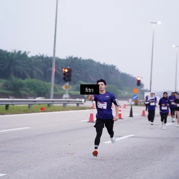 Runner Photo 7454122