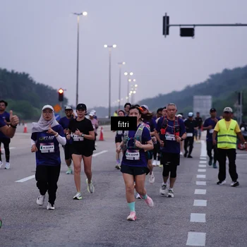 Runner Photo 7454125