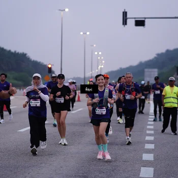 Runner Photo 7454133