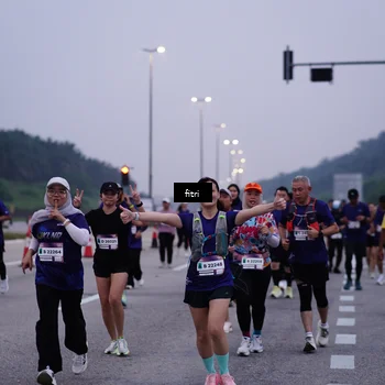 Runner Photo 7454134