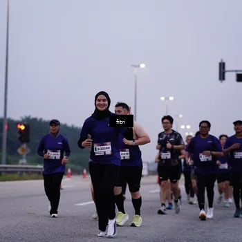 Runner Photo 7454171