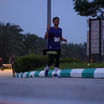 Runner Photo 7454217