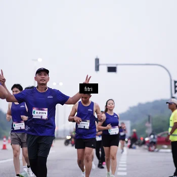Runner Photo 7454247