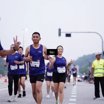 Runner Photo 7454249