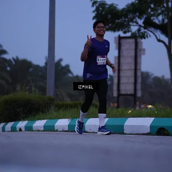 Runner Photo 7454306