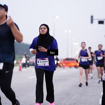Runner Photo 7454317
