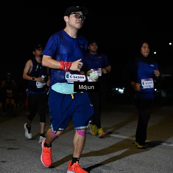 Runner Photo 7454328
