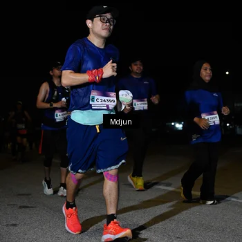 Runner Photo 7454330