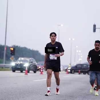 Runner Photo 7454333
