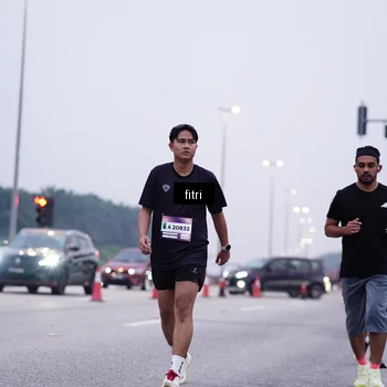 Runner Photo 7454344