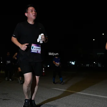 Runner Photo 7454346