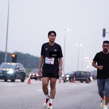 Runner Photo 7454351