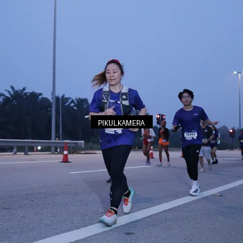 Runner Photo 7454354