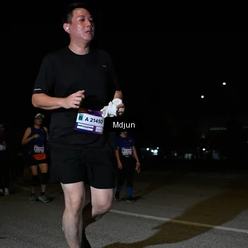 Runner Photo 7454365