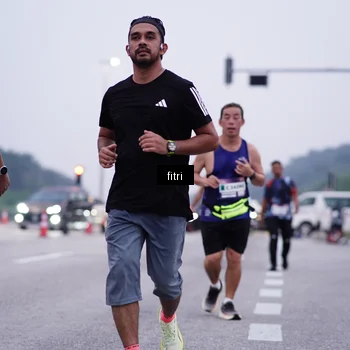 Runner Photo 7454369