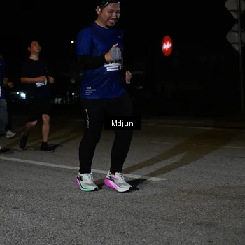 Runner Photo 7454392