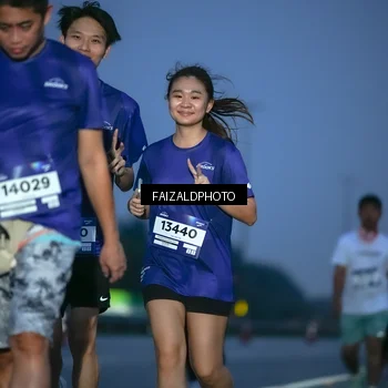 Runner Photo 7454398