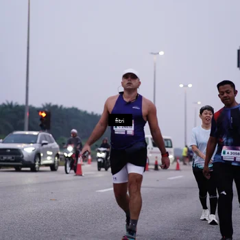 Runner Photo 7454402