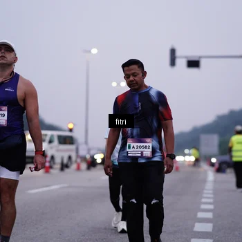 Runner Photo 7454410