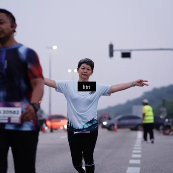 Runner Photo 7454417