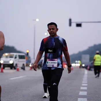 Runner Photo 7454455