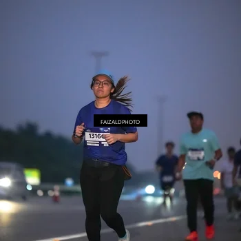 Runner Photo 7454467