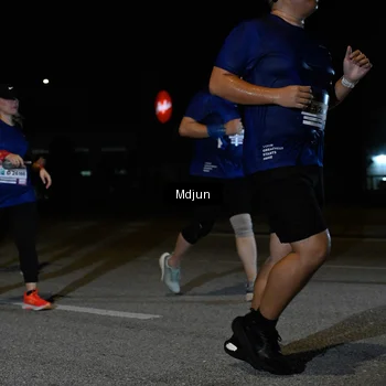 Runner Photo 7454478