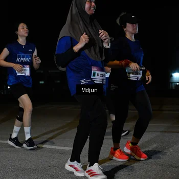 Runner Photo 7454490