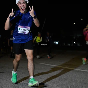 Runner Photo 7454498