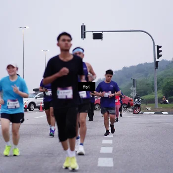 Runner Photo 7454540