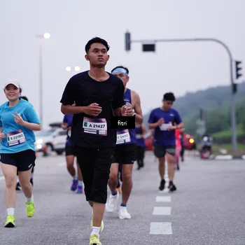 Runner Photo 7454543