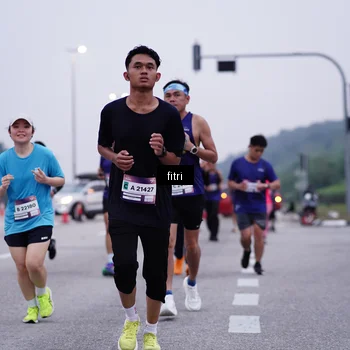 Runner Photo 7454550