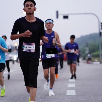 Runner Photo 7454551