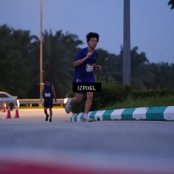 Runner Photo 7454558