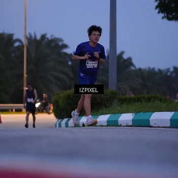 Runner Photo 7454567
