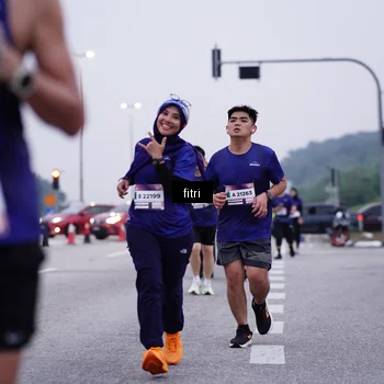 Runner Photo 7454593