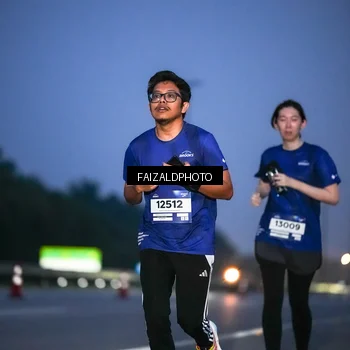 Runner Photo 7454600