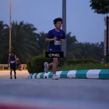 Runner Photo 7454610