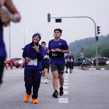 Runner Photo 7454612