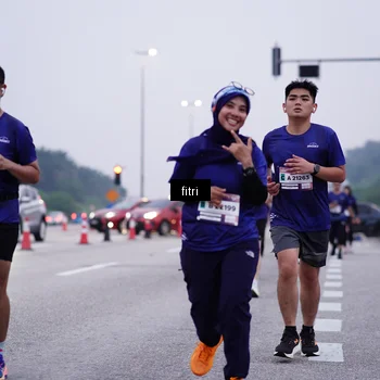 Runner Photo 7454613