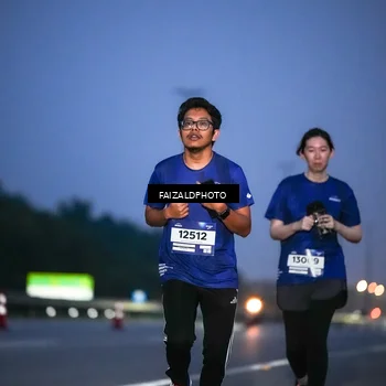Runner Photo 7454615