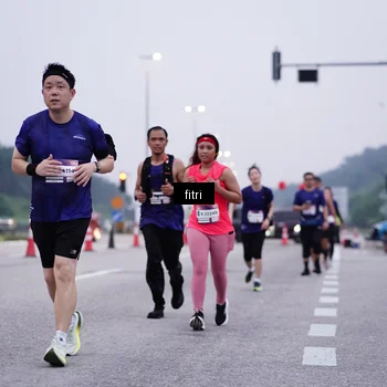 Runner Photo 7454638