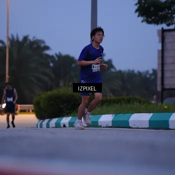 Runner Photo 7454642