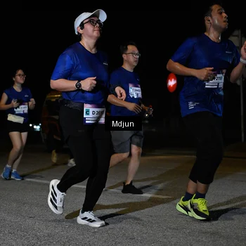 Runner Photo 7454692